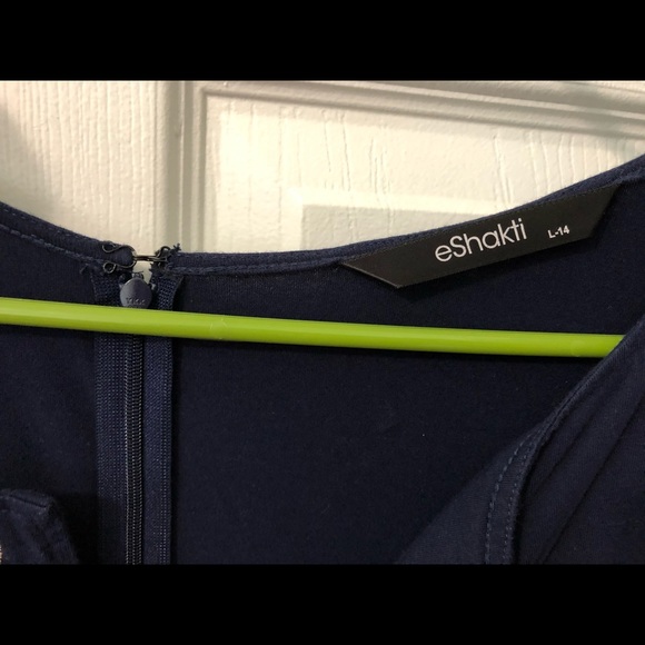 Eshakti Navy dress w/embroidered flowers - Picture 3 of 4